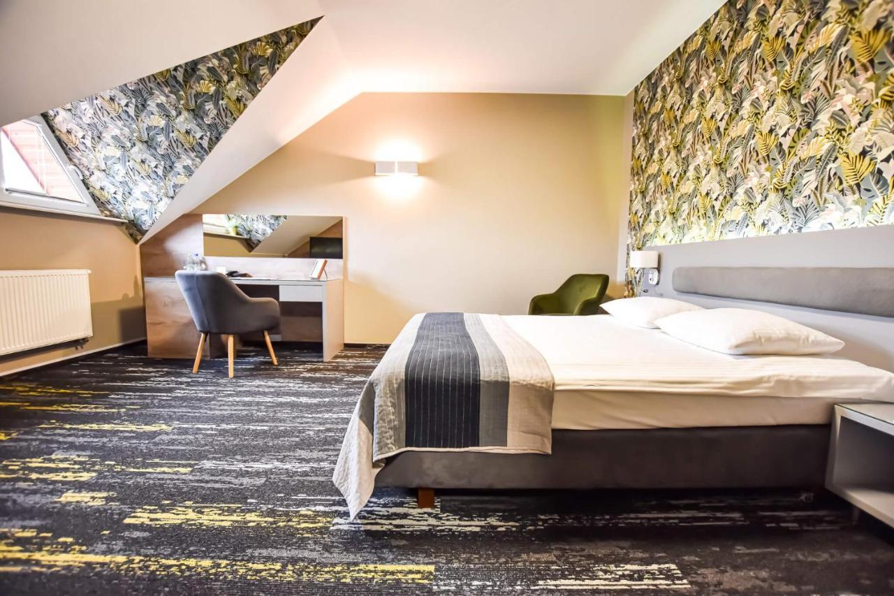 Lesny Dwor Hotel Radom Exterior photo