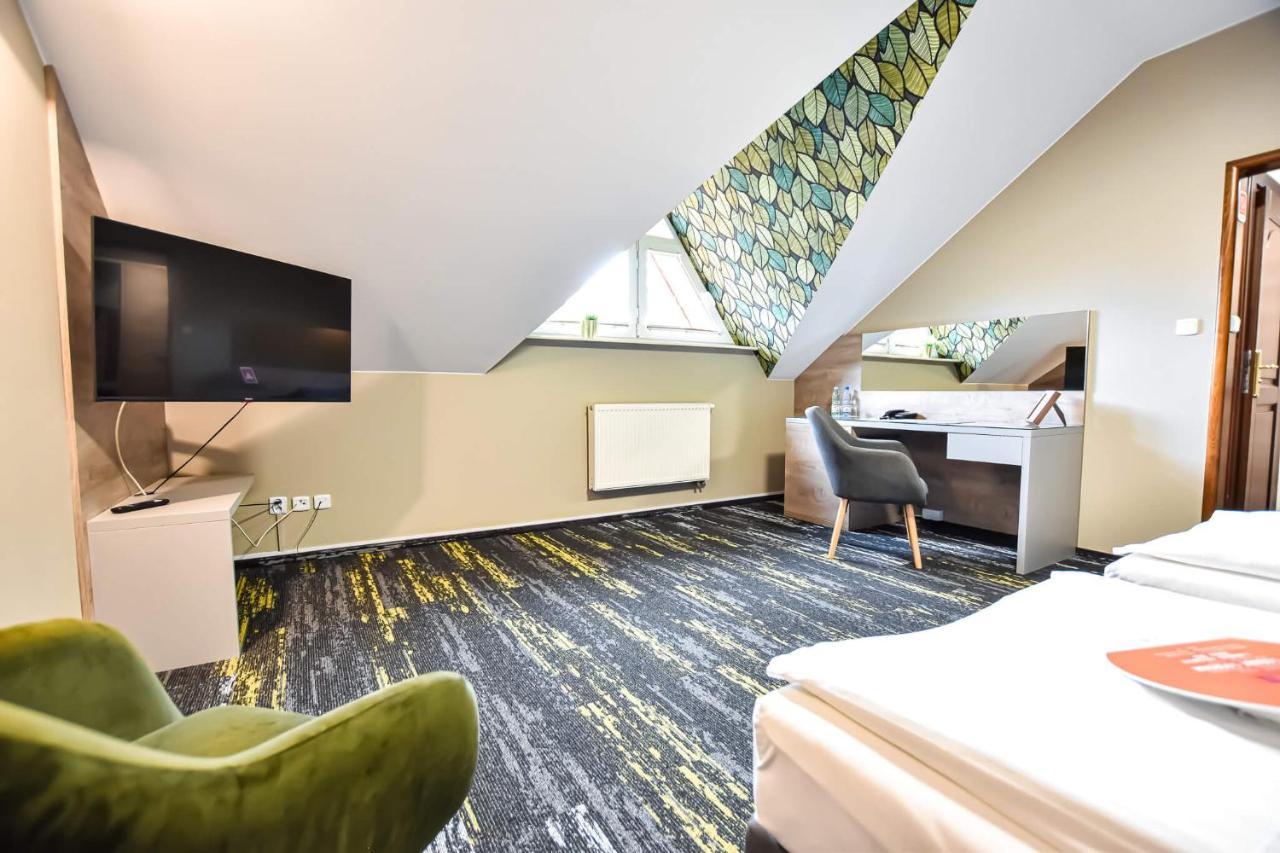 Lesny Dwor Hotel Radom Exterior photo