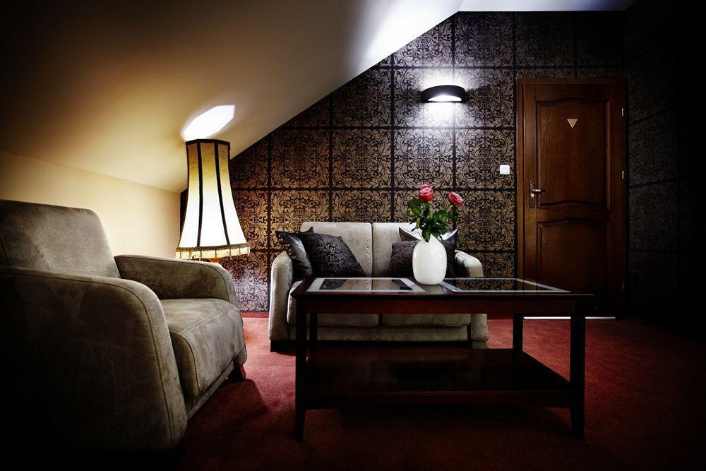 Lesny Dwor Hotel Radom Exterior photo