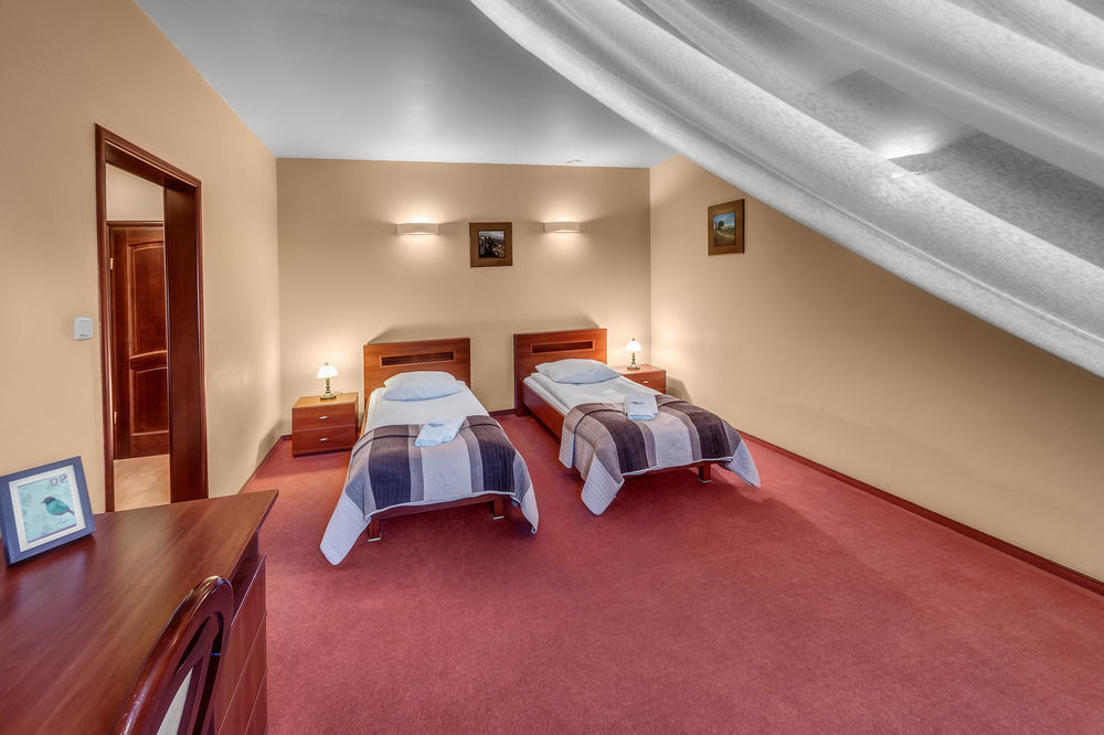 Lesny Dwor Hotel Radom Exterior photo