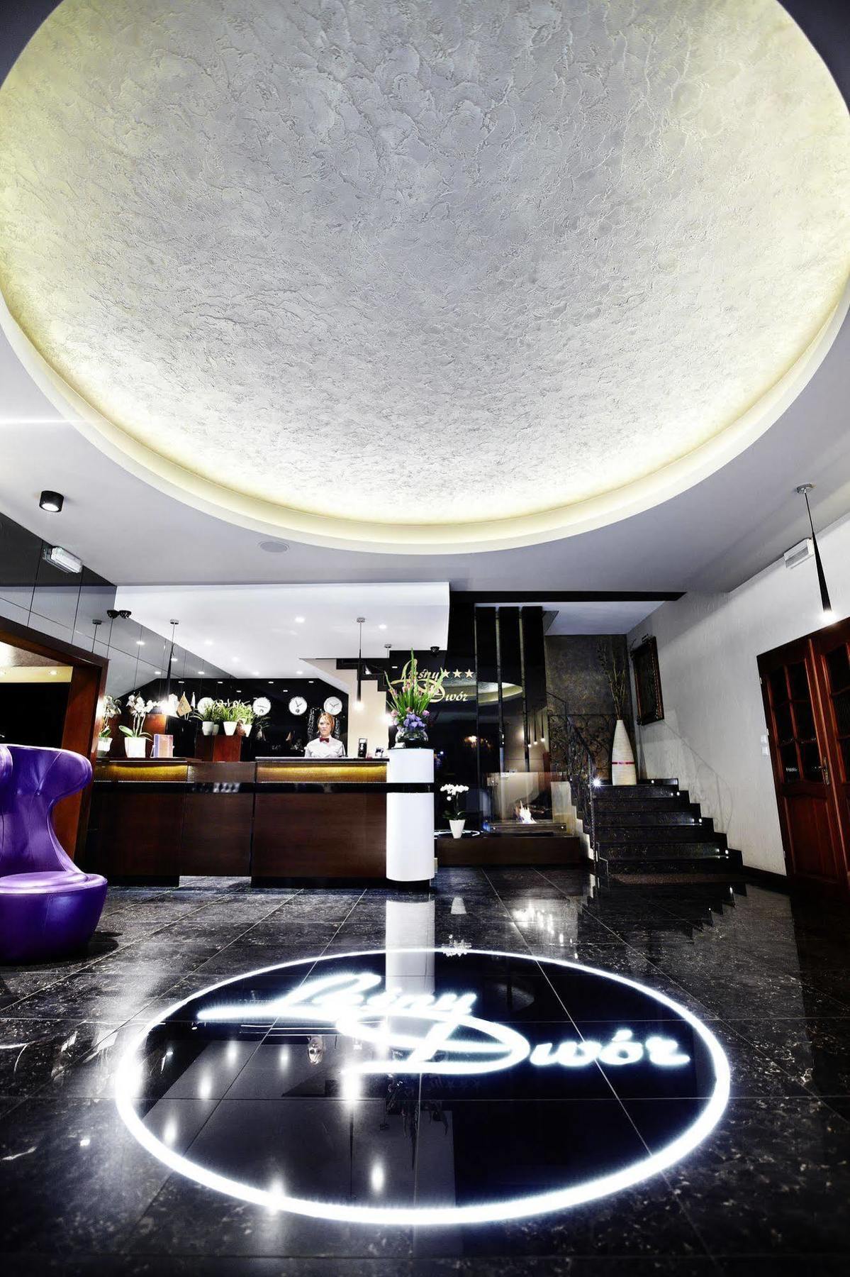 Lesny Dwor Hotel Radom Exterior photo